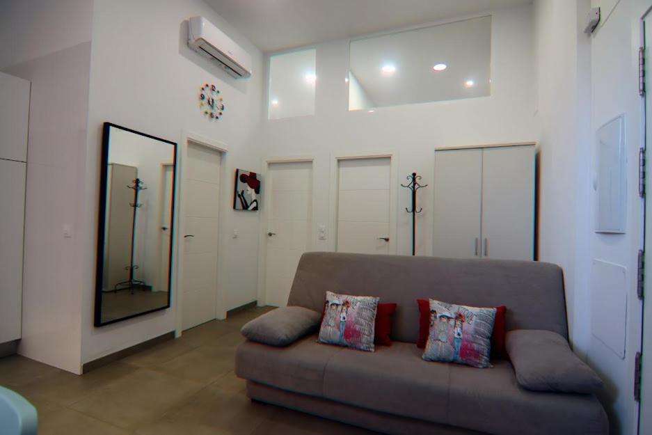 Luminoso Apartamento En El Corazon De Triana Apartment Sevilla Bagian luar foto